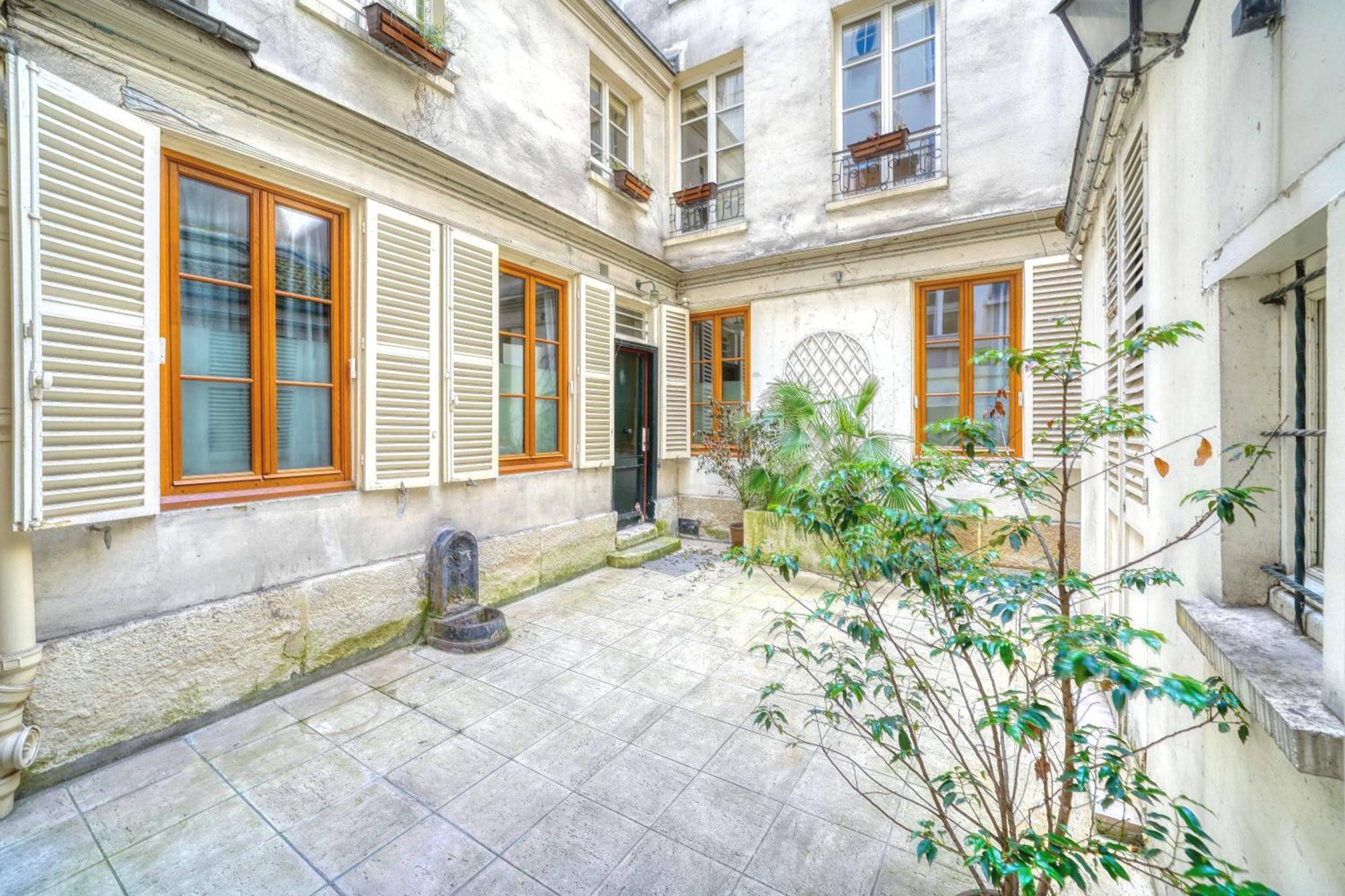 Apartamento Saint Germain des Prés - Deluxe Parisian Loft - 5492 Exterior foto