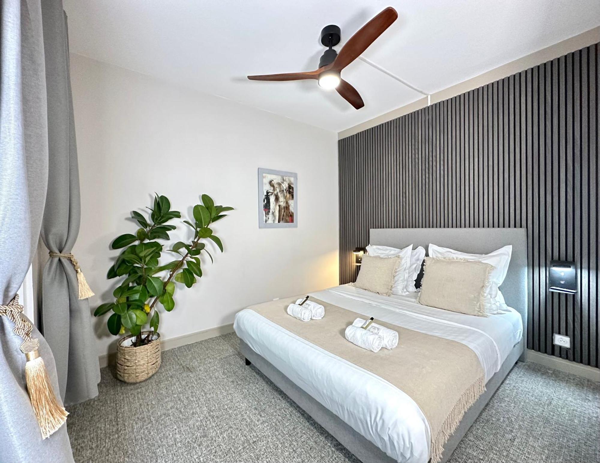 Apartamento Saint Germain des Prés - Deluxe Parisian Loft - 5492 Exterior foto