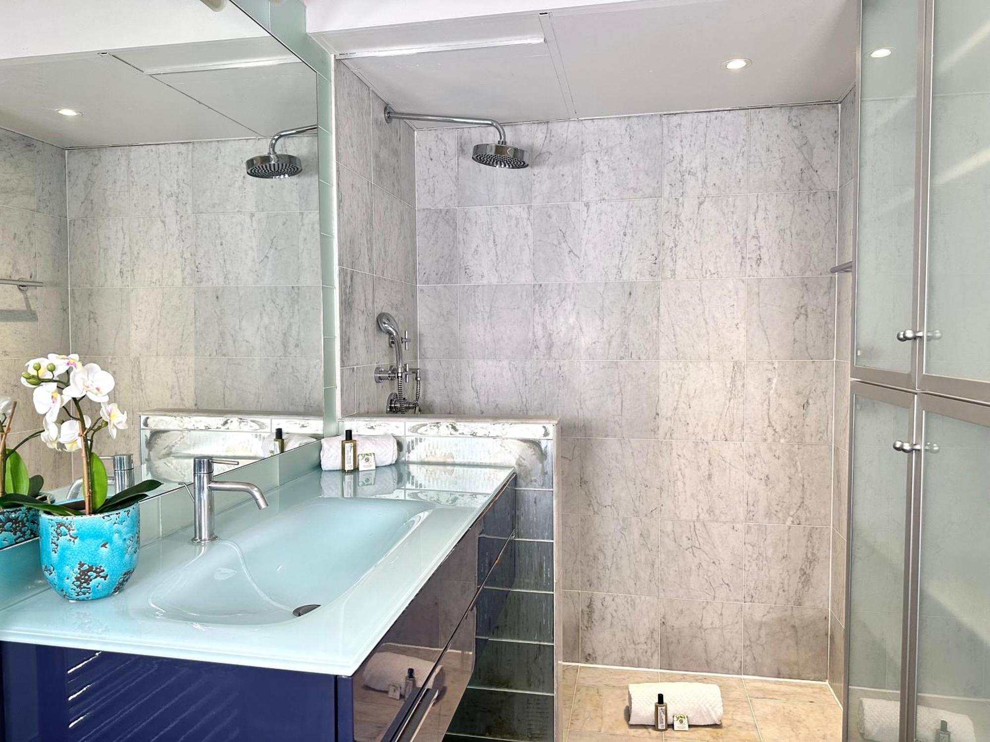 Apartamento Saint Germain des Prés - Deluxe Parisian Loft - 5492 Exterior foto