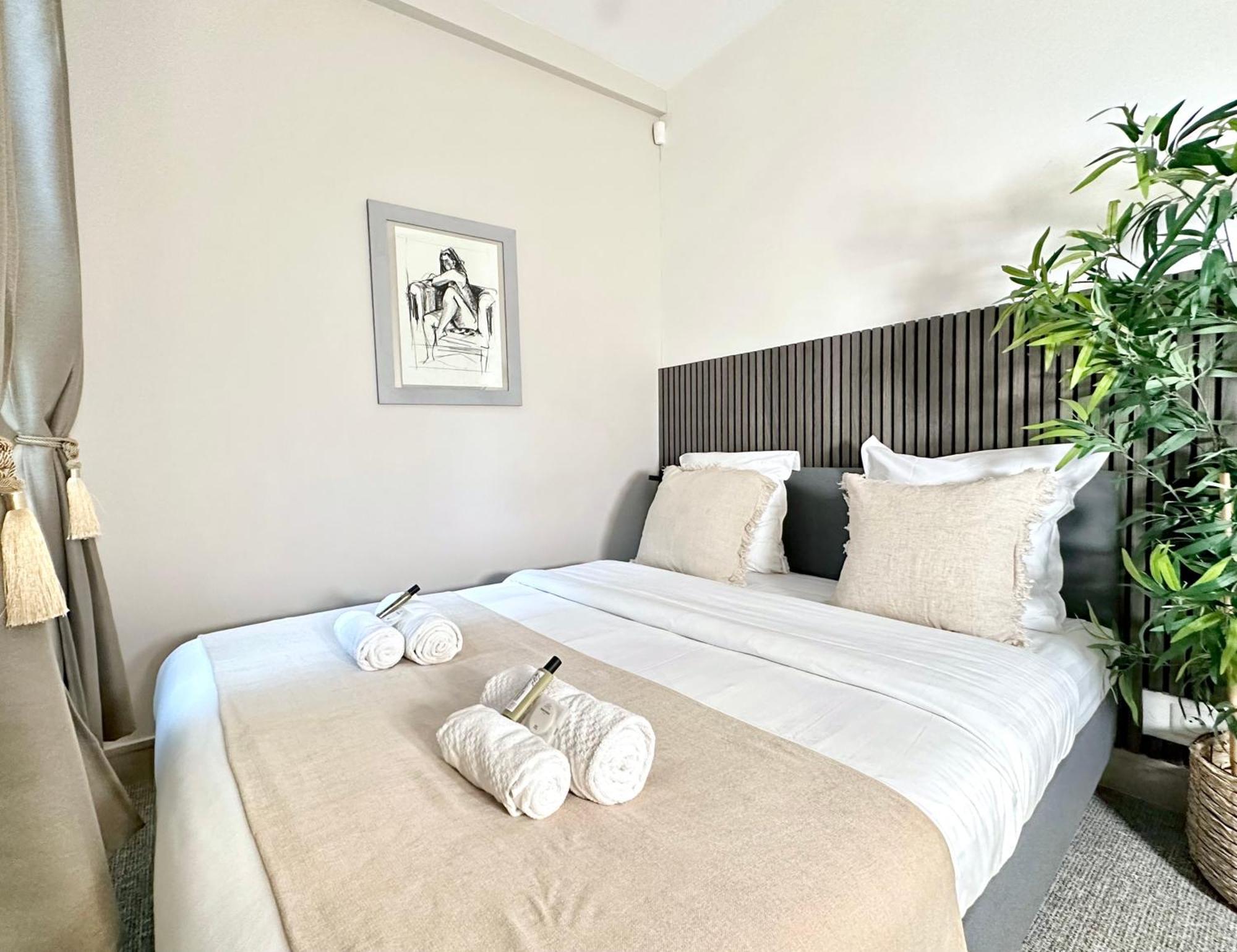 Apartamento Saint Germain des Prés - Deluxe Parisian Loft - 5492 Exterior foto