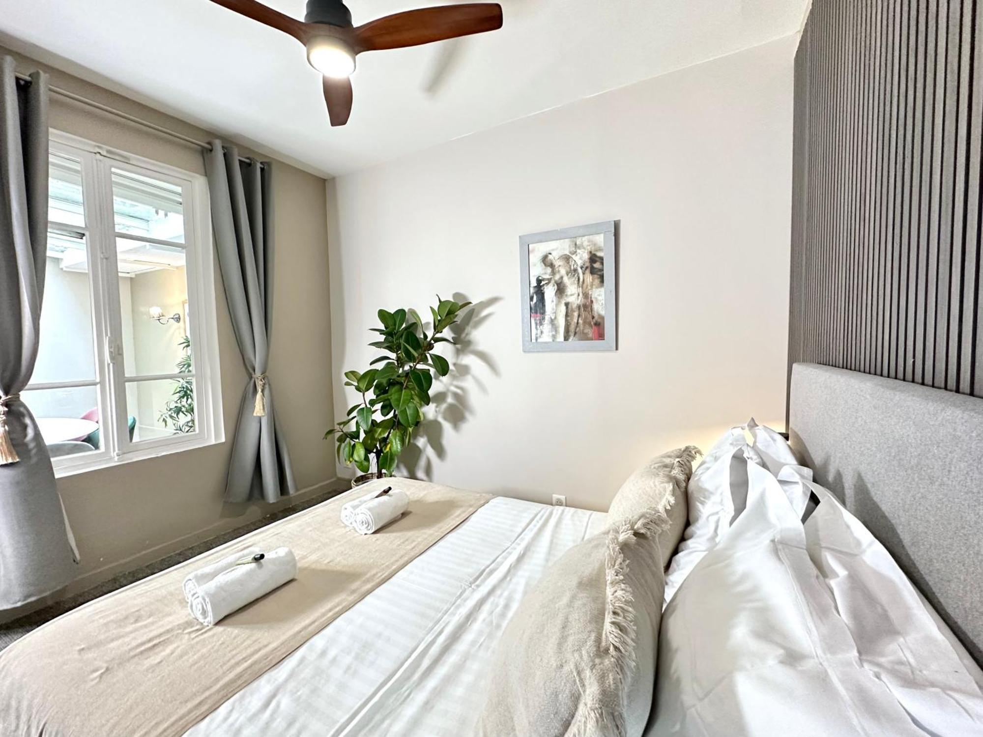 Apartamento Saint Germain des Prés - Deluxe Parisian Loft - 5492 Exterior foto